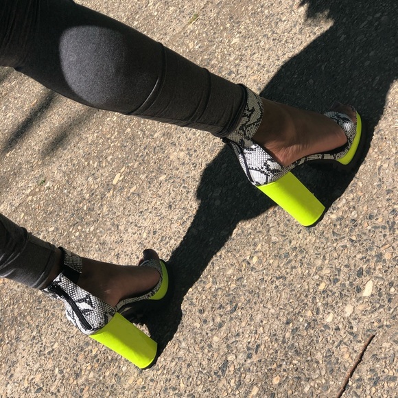 Heels - Picture 2 of 3